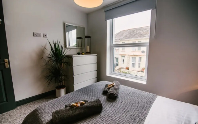Habita Property Spacious Central Plymouth House Sleeps 8