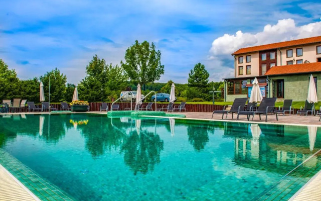 Forest Hills Hotel & Golf