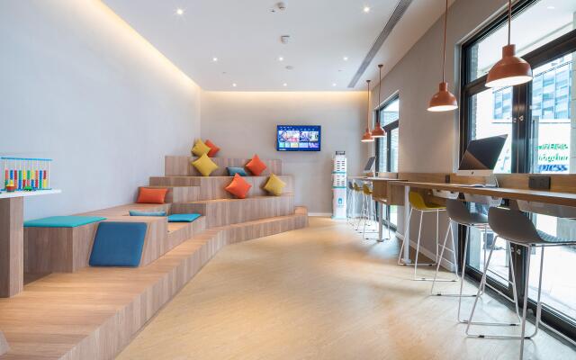 Holiday Inn Express Shanghai Tourism Zone