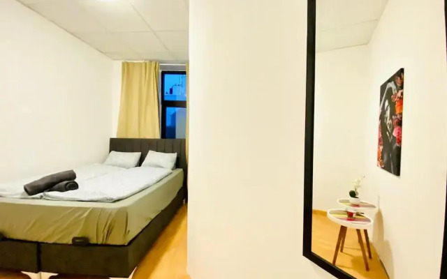 Sweet 3BR Apt in a Quiet Neighborhood