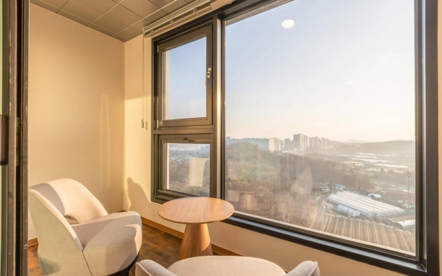 Urbanest Hotel