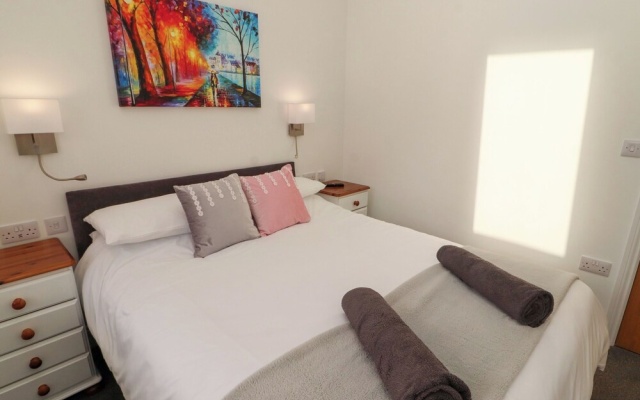 Lakes View Apartment 3