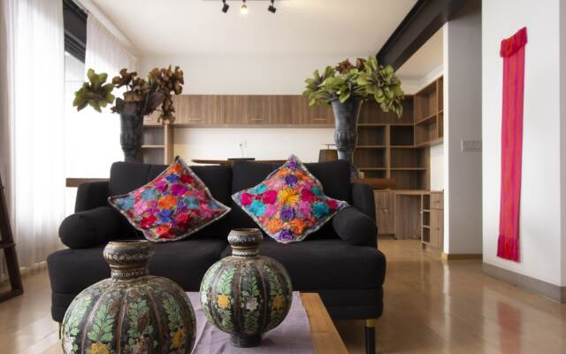 El Doce by Homi Rent