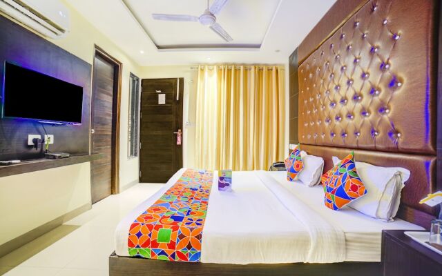 FabHotel Diamond