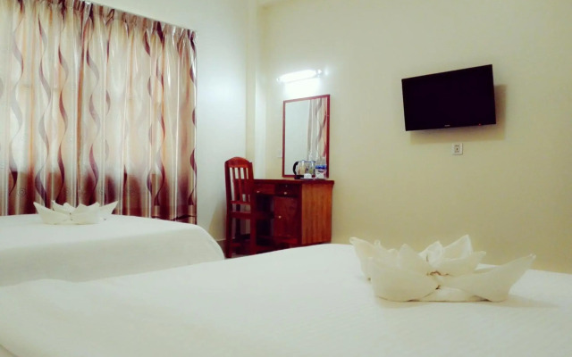 Golden Star Inn