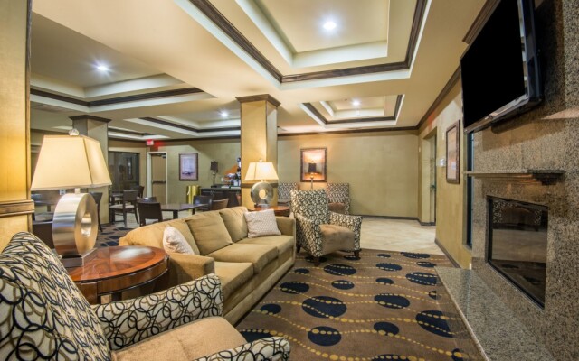 Holiday Inn Express & Suites Clovis