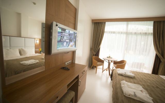 Rooms Bohemian Hotel