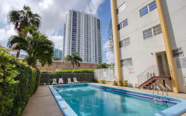 Suites at 23 Palms By RocketStay