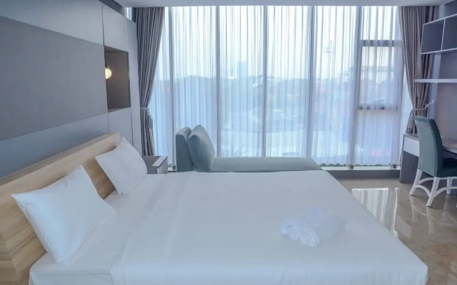 Exclusive L'Avenue Apartment