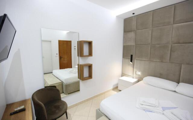 Central Park Hotel Ksamil