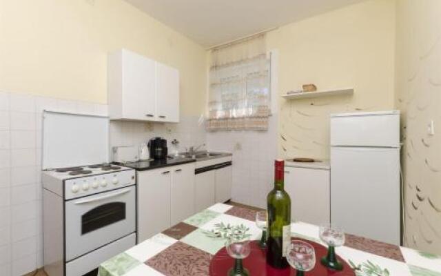 Apartments Fran iška