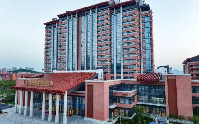 Zhangzhou Dongshan Lingbo Hotel