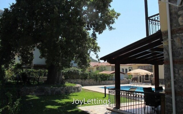 Villa FT11 by JoyLettings