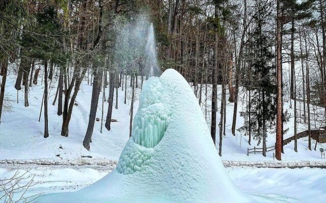 Oak Valley Inn & Suites