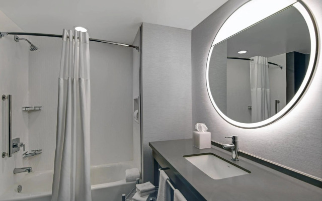 Courtyard by Marriott Manhattan Aggieville