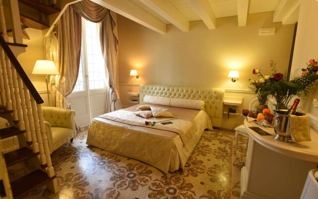 Suite Hotel Santa Chiara