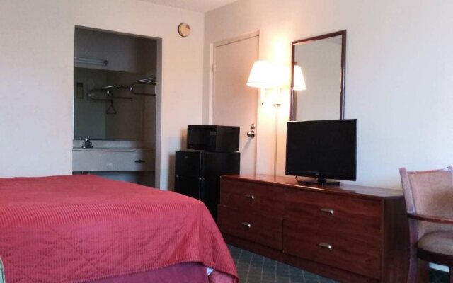 Red Roof Inn & Suites Thomasville