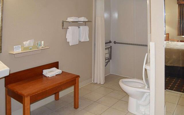 Quality Inn Raynham - Taunton