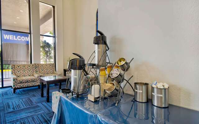 Studio 6 Suites Lawndale, CA – South Bay