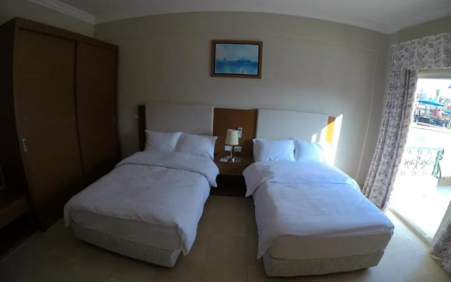 Rehana Plaza Hotel