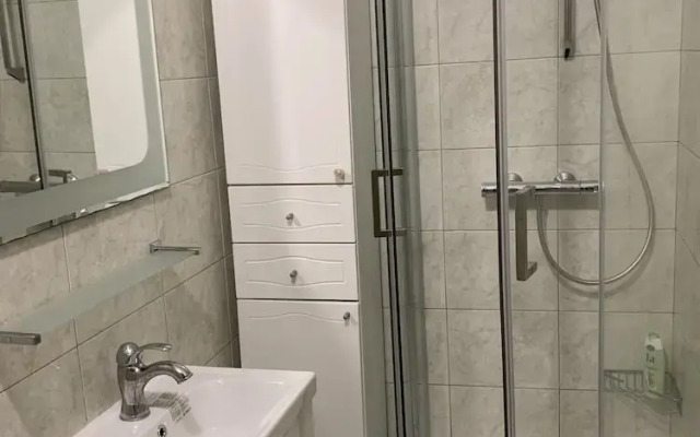 Old Town Finest Step