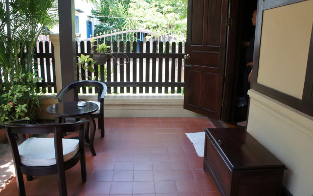 Villa Lao Wooden House