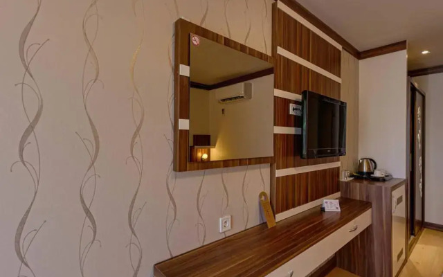 Akalia Suite Hotel & Spa