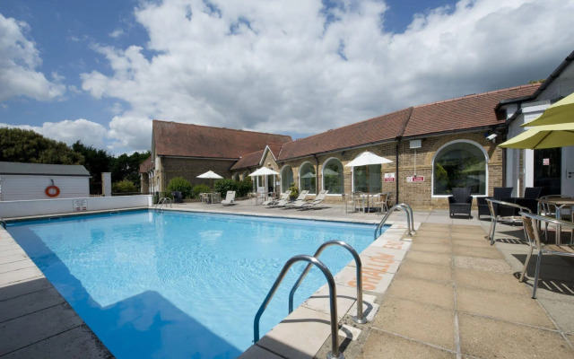 The Broadway Park Hotel