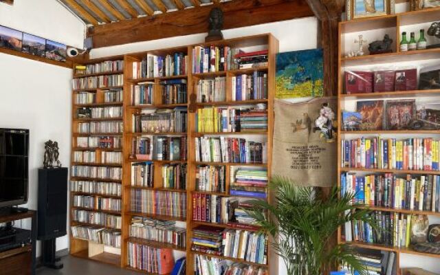 Shaxi Cantata Music Cafe B&B