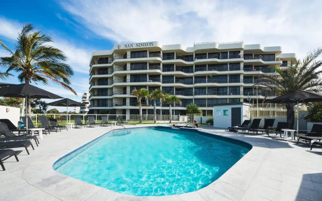 San Simeon Apartments