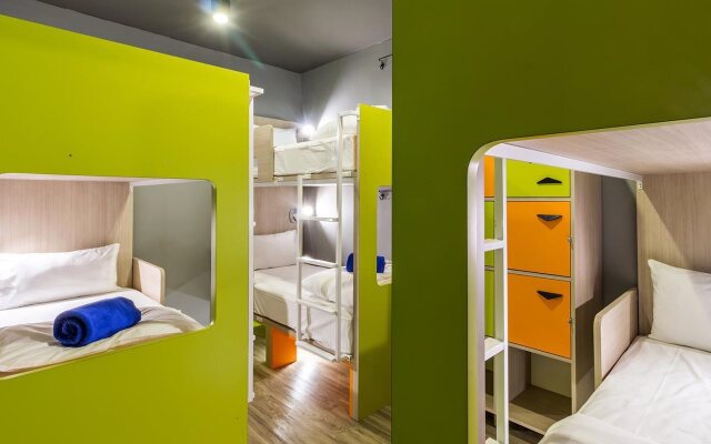 iSanook Hostel