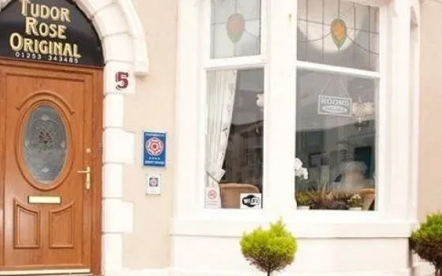Tudor Rose Original Hotel