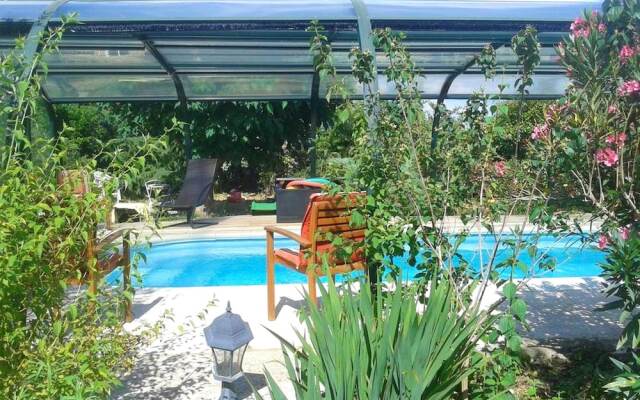 House With 2 Bedrooms in Massillargues-attuech, With Pool Access, Encl