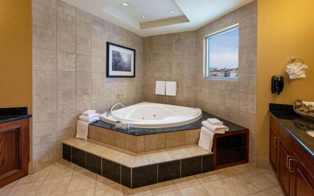 Wyndham Grand Oklahoma City Downtown