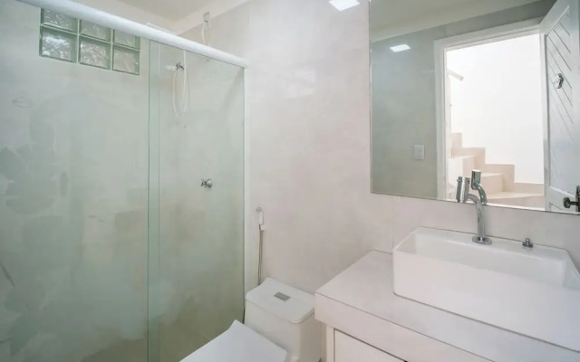 Beachfront House with 2 Bedrooms in Salvador