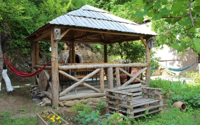 Nikala's house