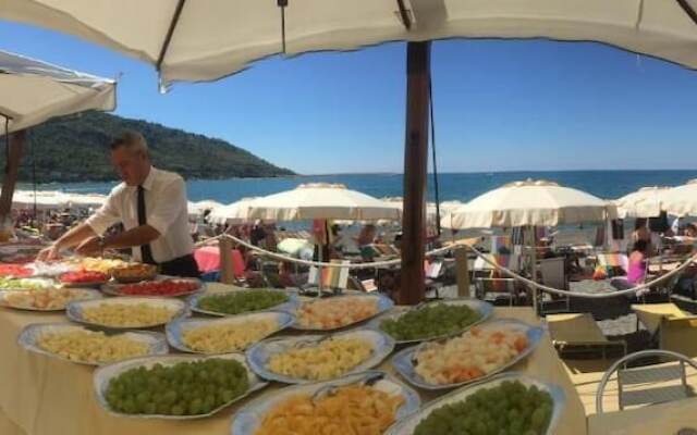 Hotel Tirreno
