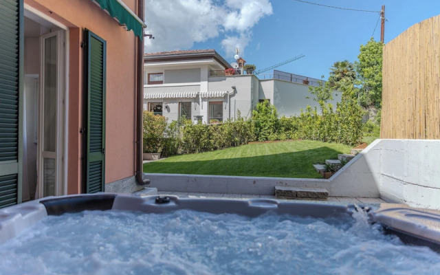 Diamond Apartments