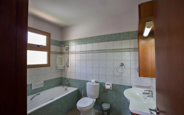 Villa Luna AQ Kr01 Prkr01
