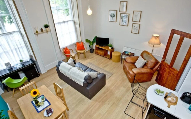 Host Stay Durnford Street