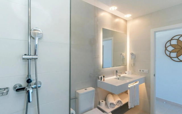Hotel Playa Santandria - Adults Only