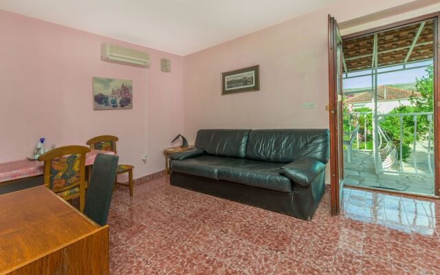 Apartments Mare