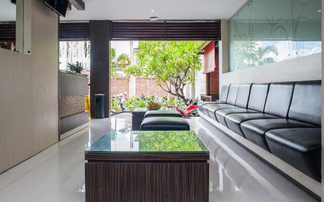 Bali Chaya Hotel Legian