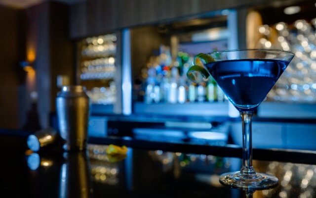 Crowne Plaza Kansas City Downtown by IHG