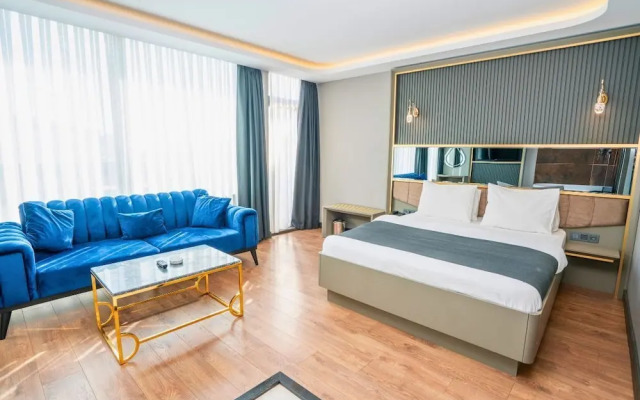 216 Ruby Suite