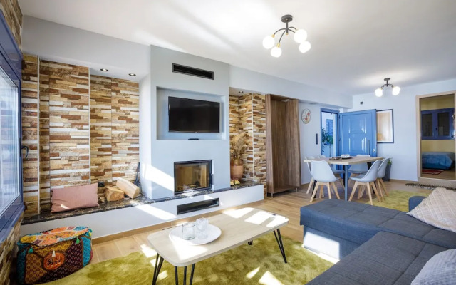 Maritinas Stone Apartment On The Beach