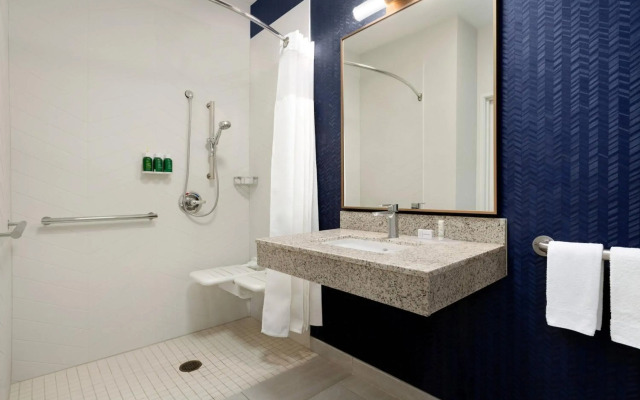 Fairfield Inn by Marriott Visalia Sequoia