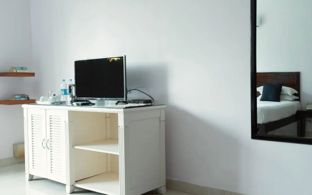 OYO 2119 Hotel Arotel Rooms@Suites