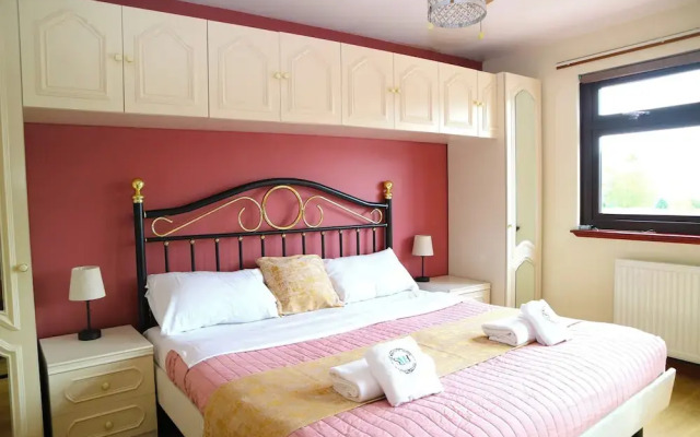 Edinburgh Mansion Retreat