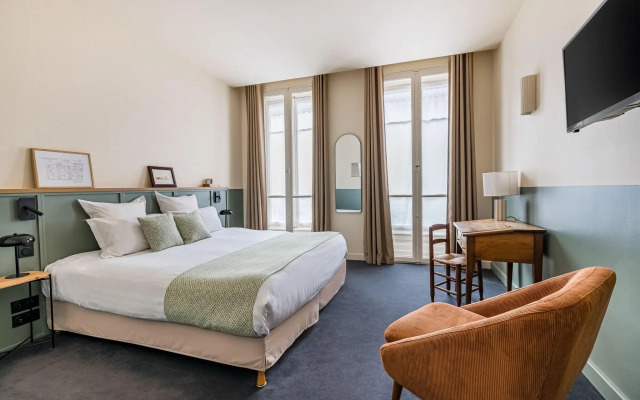 Globe et Cecil Hôtel